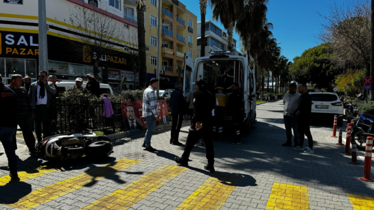 Gazipaşa'da motosiklet kazası 2 kişi yaralandı