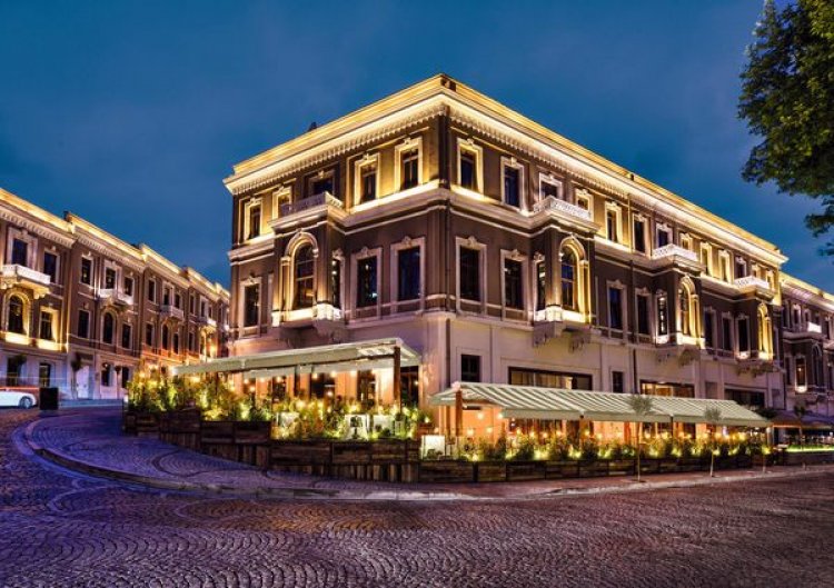 DİVAN EN YENİ İMZASIYLA AKARETLER’E GELİYOR