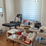 Kaçak güzellik merkezine baskın