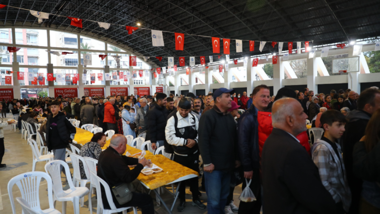 Karaalioğlu Parkı'nda Ramazan bereketi