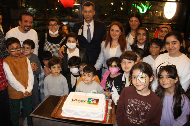 Lösemili çocuklar iftarda buluştu