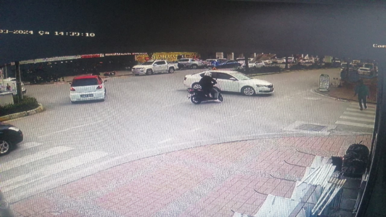 Manavgat'ta motosiklet kazası sürücü ağır yaralandı