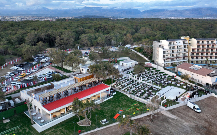 Manavgat'ta Sorgun Sahil Park Tesisleri açıldı