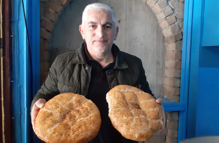 Serik'te pide 6 liradan satılıyor