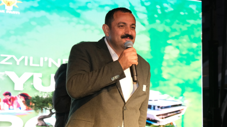 Sümer: ''Kepez'deki okullara spor salonu yapılacak''