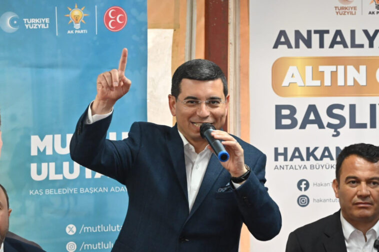 Tütüncü, Kaş'ın mahallelerini gezdi