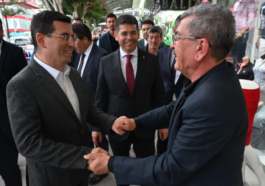 Tütüncü Serik esnafıyla buluştu