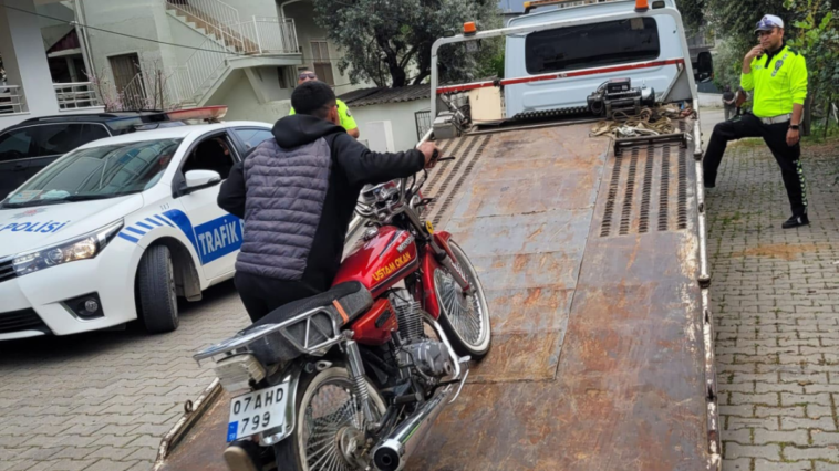 15 yaşındaki sürücüye ceza yağdı