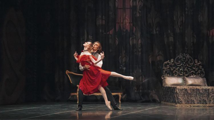 25inci yıla konserli kutlama