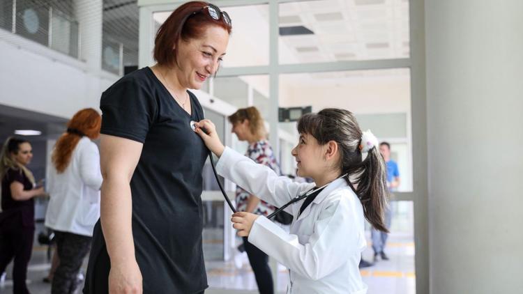 Hastanede otizme dikkat çektiler