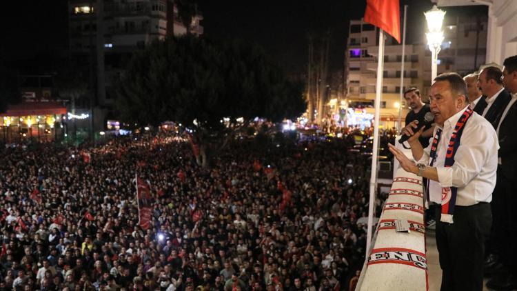 Böcek, Kepez dahil 12 ilçede birinci; Muratpaşada 65 bin fark