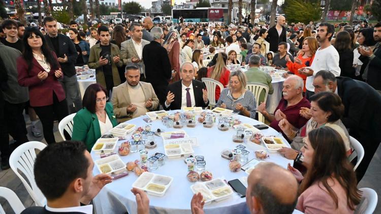 Başkan Kocagözden Kadir Gecesine özel iftar