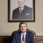 Vali Şahinden bayram mesajı