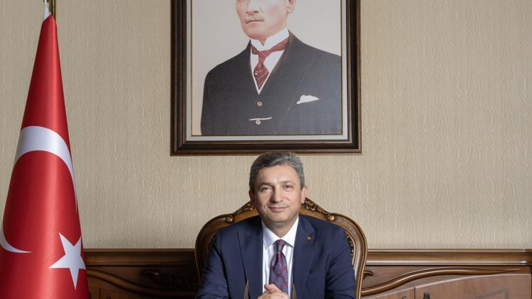 Vali Şahinden bayram mesajı