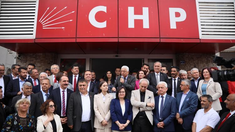 CHPliler il binasında bayramlaştı
