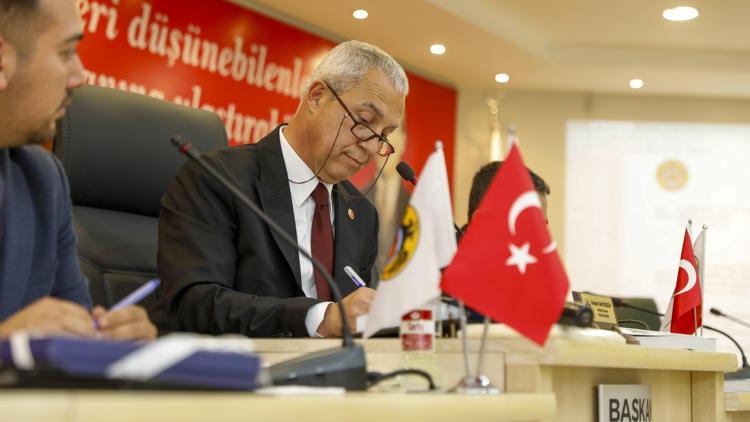 Alanya Belediyesi yeni dönem ilk meclis toplantısı yapıldı