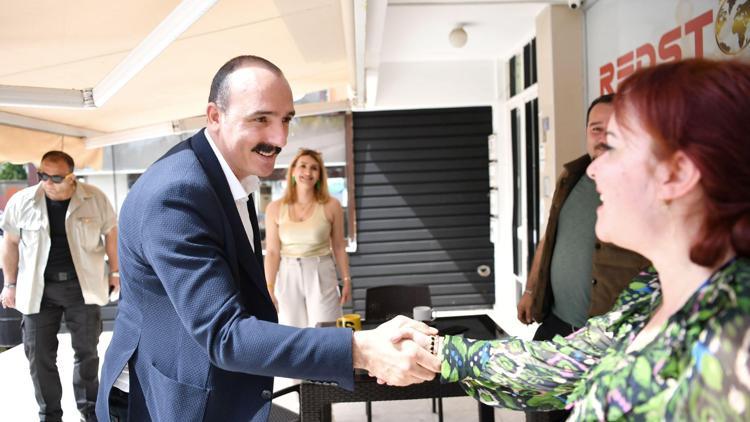 Başkan Kotan esnafla bayramlaştı