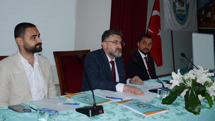 Serikte Başkan Kumbul ilk meclis toplantısını gerçekleştirdi