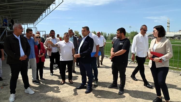 Başkan Kara güreş hazırlıklarını inceledi