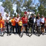 Köyüm bisiklete biniyor