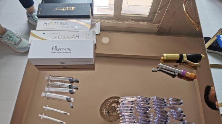 Kapısı açılmayan güzellik merkezine çilingirle girdiler