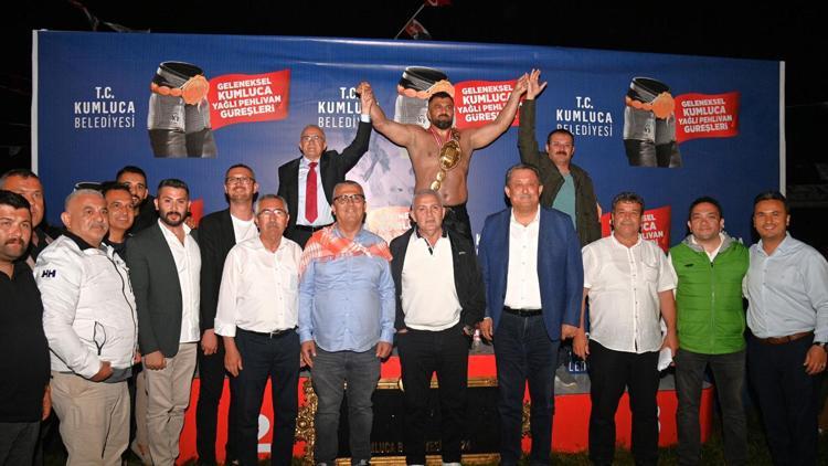 Kumlucada başpehlivan Fatih Atlı oldu