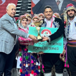 Antalya'da halk oyunları şöleni