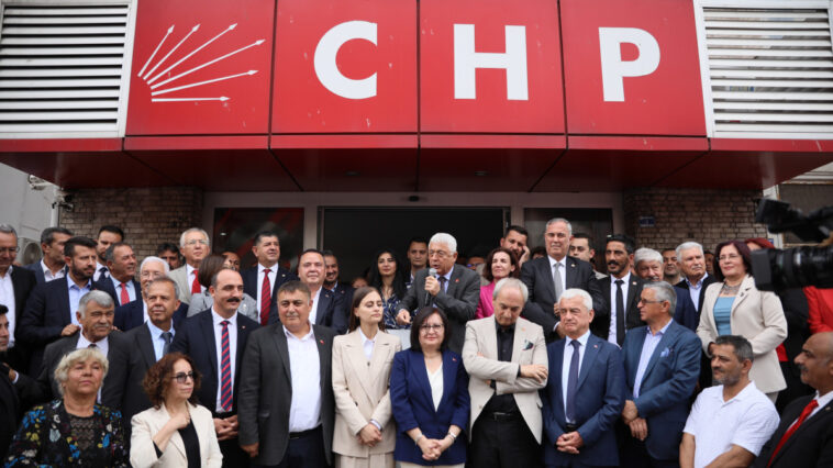 CHP Antalya bayramlaştı