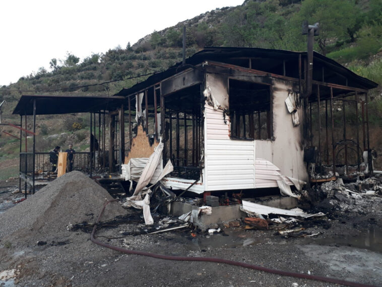 Gazipaşa'da çıkan yangında bir ev kül oldu