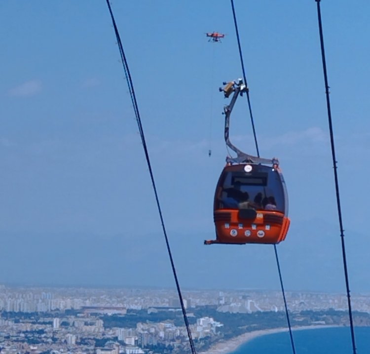 CANKUŞ DRON, KABİNLERE TELSİZ VE SU TAŞIDI
