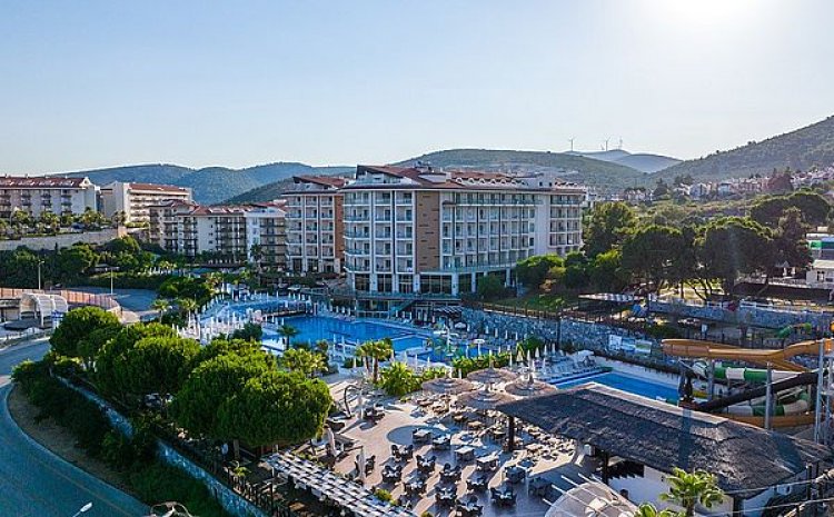 BU İKİ HOTEL 'ÜSTÜN HİZMET KALİTESİ ÖDÜLÜ‘NE' LAYIK GÖRÜLDÜ.