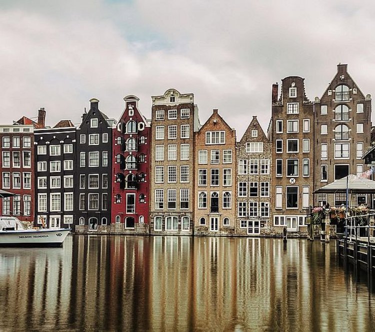 AMSTERDAM'DA YENİ OTEL AÇILMASINA İZİN VERİLMEYECEK!