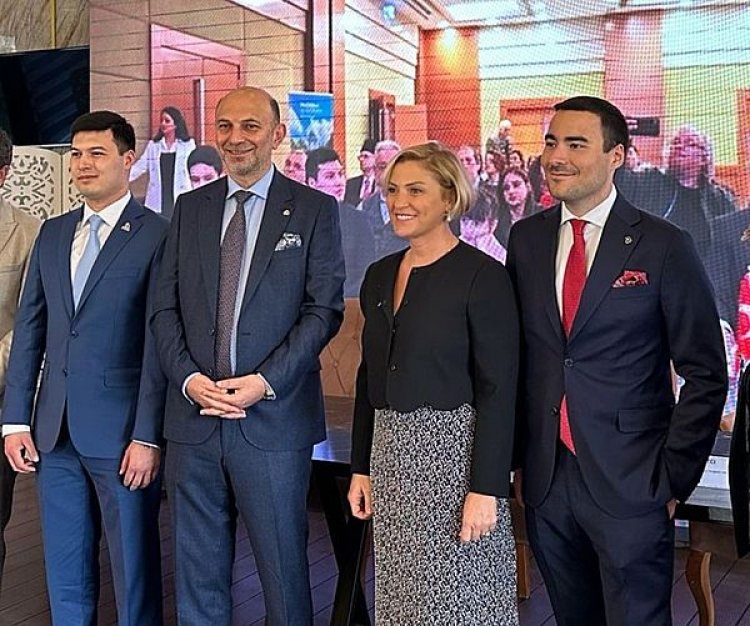 ÖZBEKİSTAN’DA DEDEMAN RÜZGARI ESİYOR