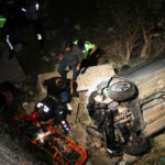 Otomobil uçuruma düştü