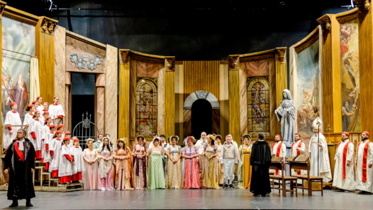 'Tosca'ya alkış yağmuru