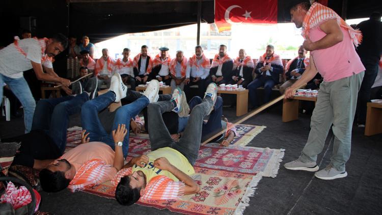 Unutulmaya yüz tutmuş orta oyunlarını sergilediler