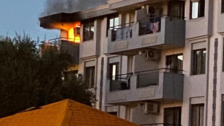 Manavgatta lojman yangını