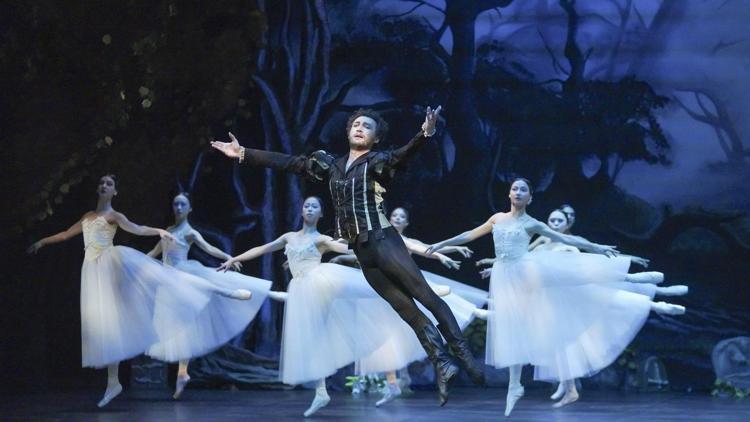 Sezonun son balesi Giselle