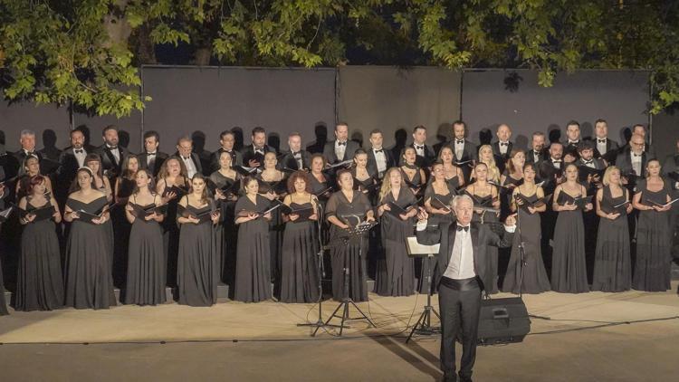 19 Mayısa konserli kutlama