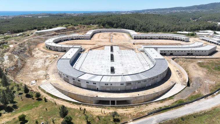 Alanya Toptancı Hal Kompleksi'nde sona yaklaşılıyor