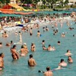 TURİST AŞIRI DOYMUŞ DESTİNASYONLARDAN KAÇIYOR!