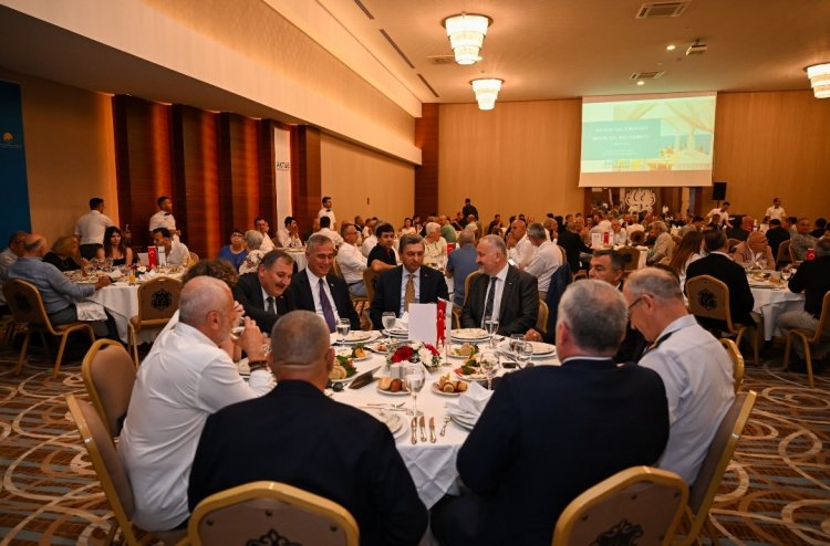 image_750x_664dd665bbdeb-1