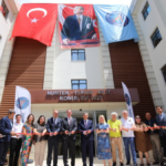 Üniversitede konukevi törenle açıldı