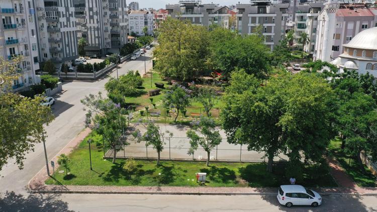 Prof. Dr. Demirbaşın ismi Muratpaşada yaşayacak