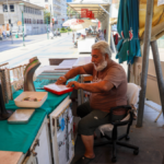 Engelli vatandaşın zor yaşamı