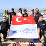 Konyaaltı'nda deniz dibi temizliği yapıldı