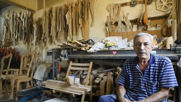 Atatürkün tabutunu yapan ustanın çırağı, çırak bulamadığı için 50 yıllık mesleğine veda ediyor