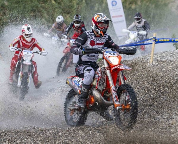 image_750x_66c56a6391b92