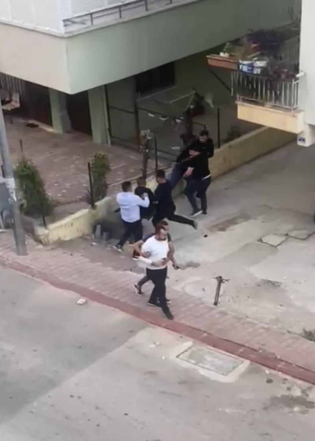 1200xauto-2 AW316947_05