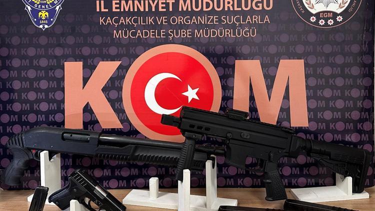 Antalyada kaçak silah operasyonu